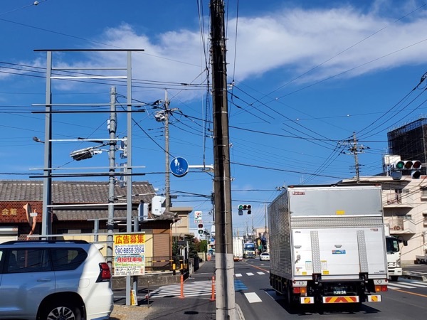 草加市弁天貸看板